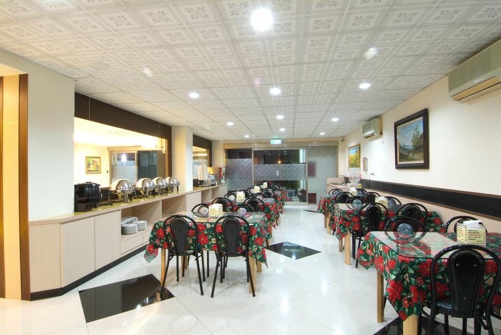 Puti Commercial Hotel Longtan Bagian luar foto