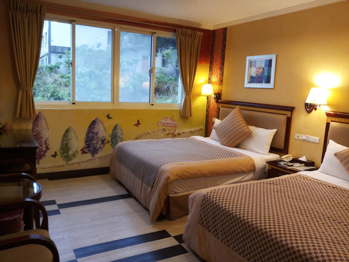 Puti Commercial Hotel Longtan Bagian luar foto