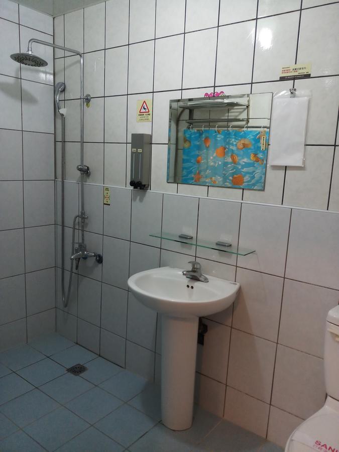 Puti Commercial Hotel Longtan Bagian luar foto