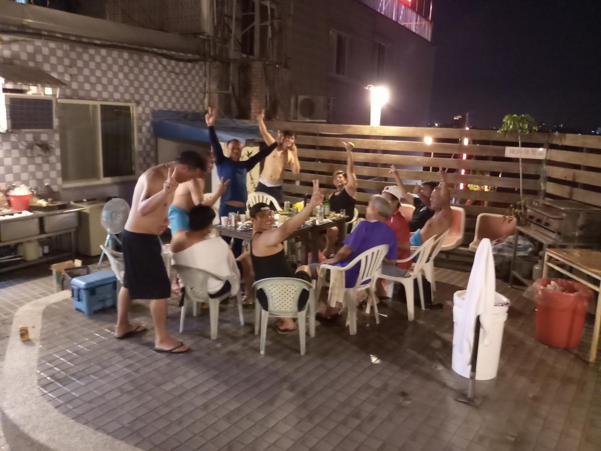Puti Commercial Hotel Longtan Bagian luar foto